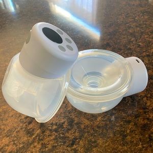 MomCozy s12 Cordless Breast Pump